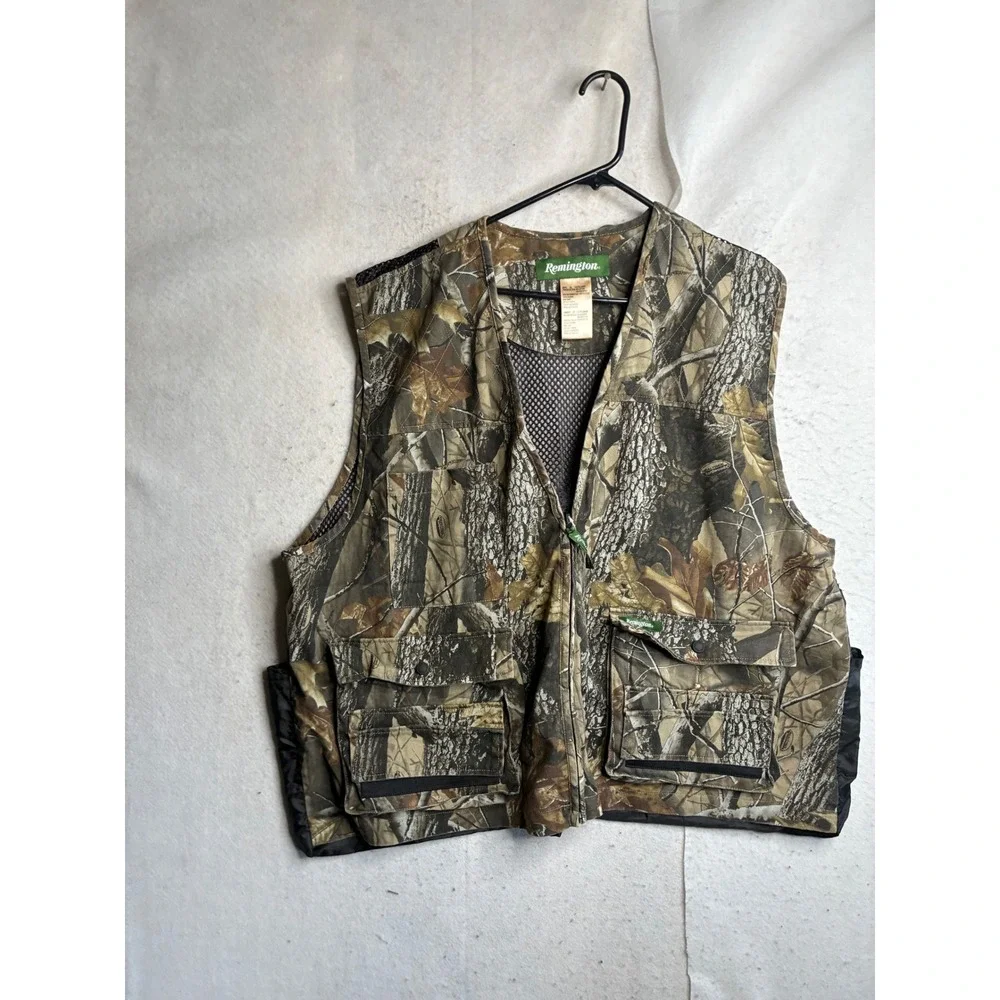 Remington Mens 2XL Hardwoods Camo Mesh Back Hunting Vest 11400HW Utility